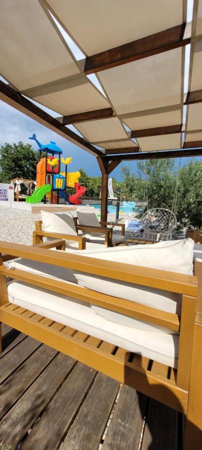 Mobilehome Elena Premium With Pool, Istria Banjole Eksteriør bilde